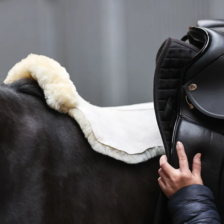 Sattelunterlage Lammfell "Pure"